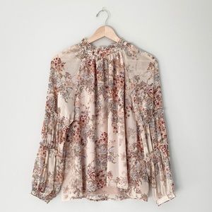 ❗️LAST CALL❗️Vici Dolls/Collective Plenty Of Love Floral Blouse